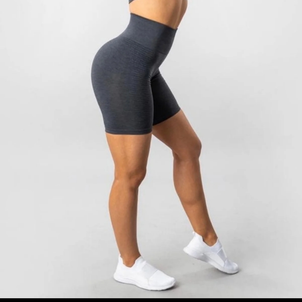 New Alphalete seamless galaxy bike shorts med